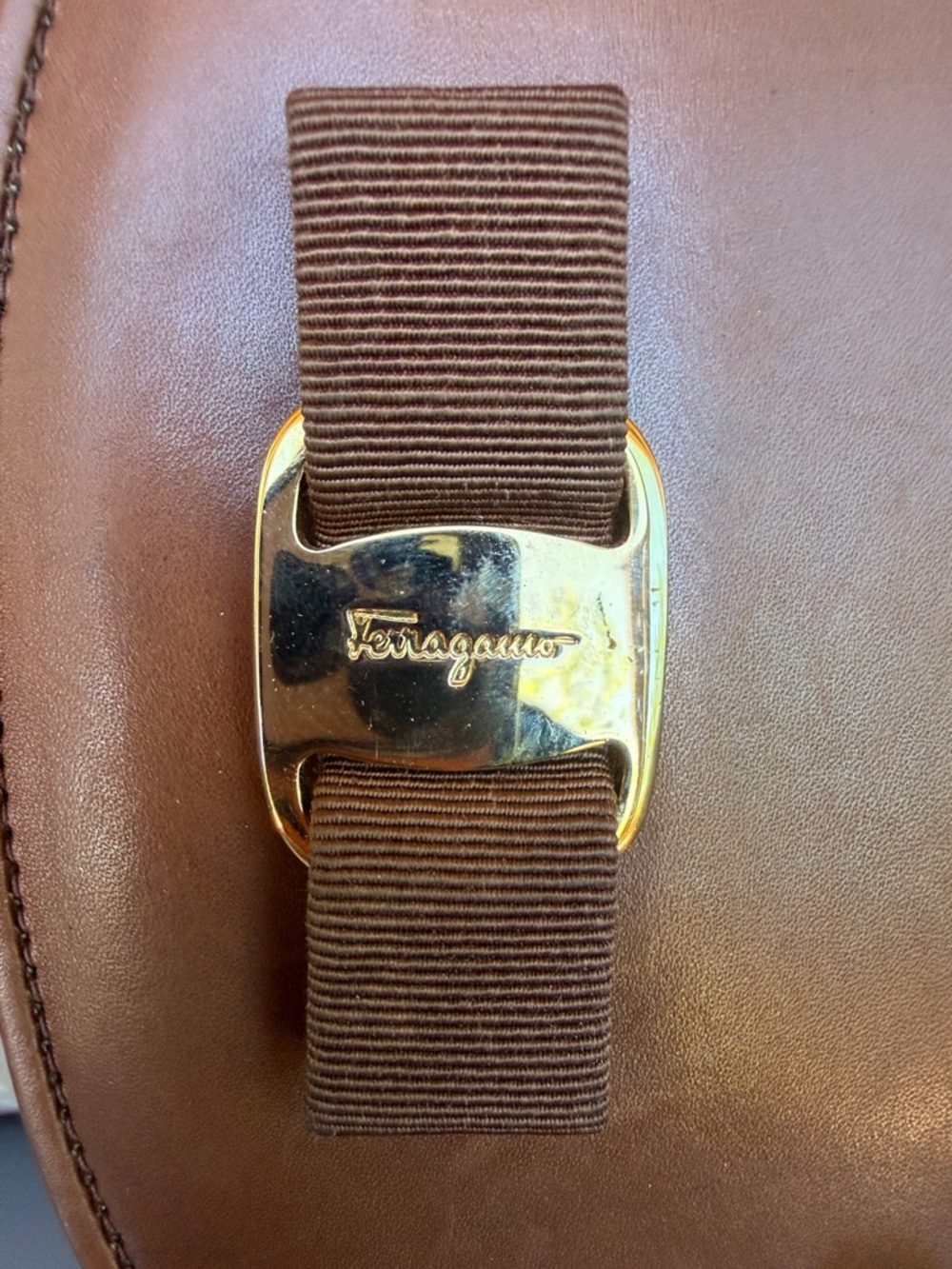 Salvadore Ferragamo vintage brown Leather Saddle Crossbody Bag with Gold Accent - Picture 2 of 10